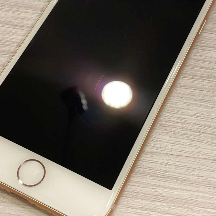 ��������93���iPhone 8 64GB Softbank��SIM�ե꡼ ���˾�����
