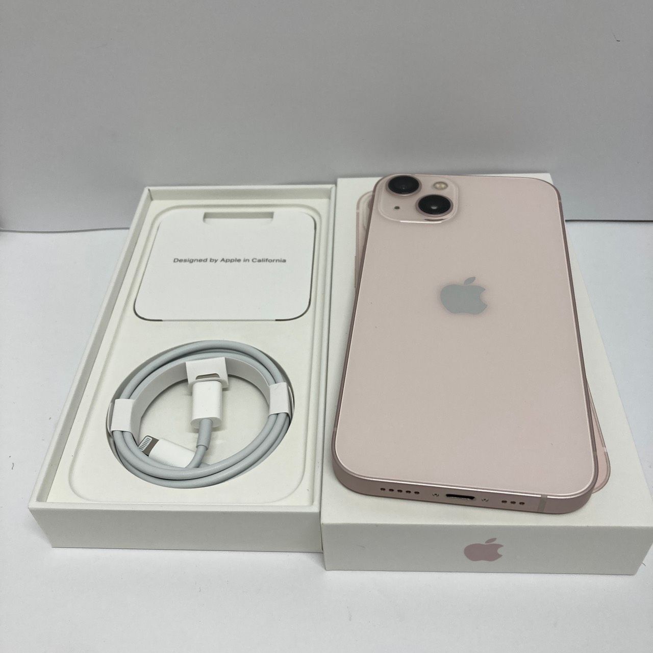 ムスビー｜中古美品☆iPhone 13 256GB SIMフリー電池83%◇全国スピード 