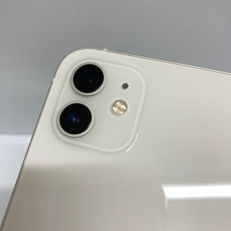 ����84���iPhone 12 64GB docomo��SIM�ե꡼ ��������ʢ�8208