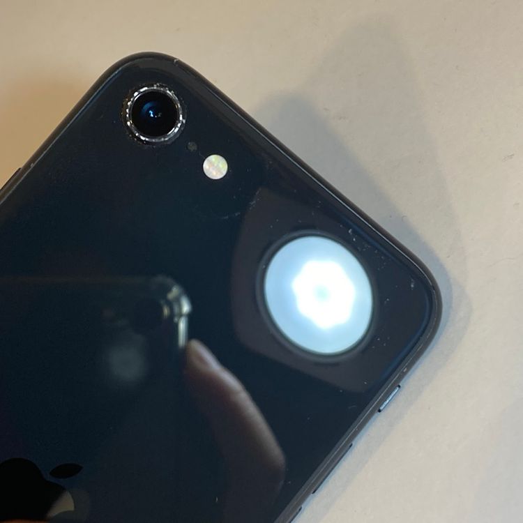 ����󥯡�iPhoneSE2 64GB��AU��SIM�ե꡼������79��