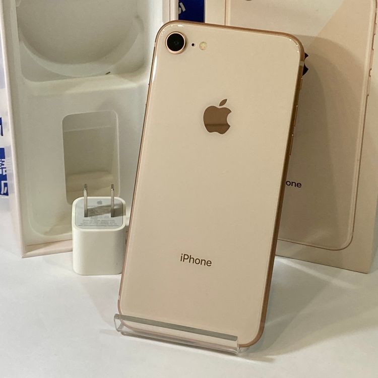 ムスビー｜中古極美品☆iPhone 8 64GB docomo版SIMフリー 電池89％☆訳  