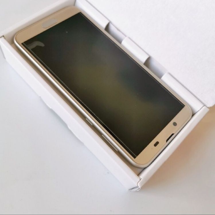 ɥ⡡2 AQUOS sense2