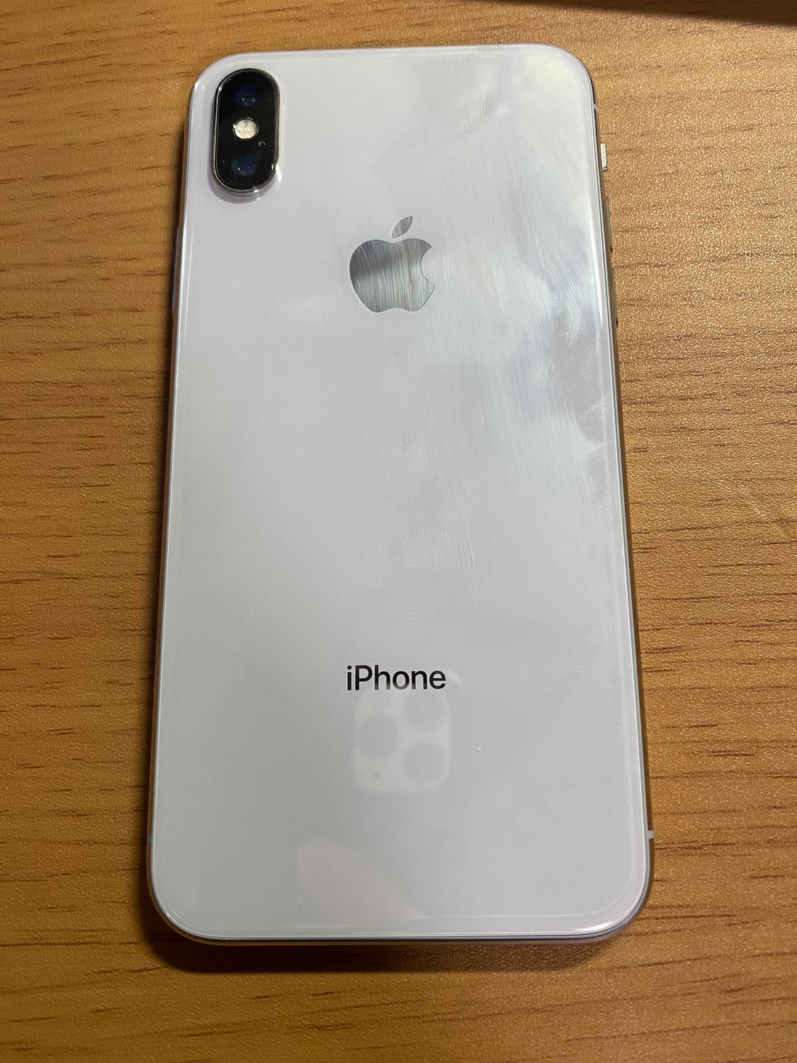 ムスビー｜iPhone X 256GB シムフリー 送料無料 ホワイト バッテリー83 