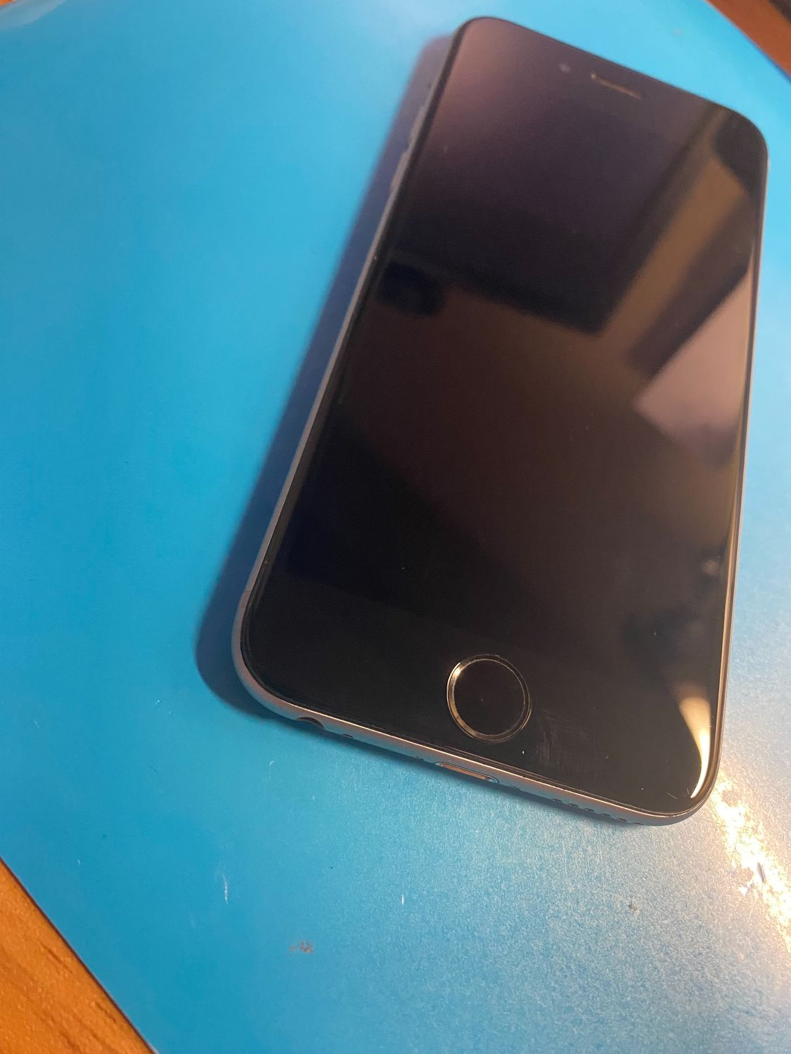 傷あり】iPhone 6S 128GB スペースグレイ 