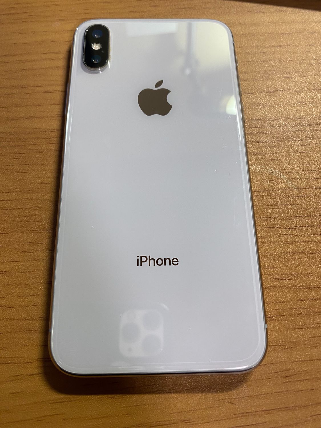 ムスビー｜iPhone X 256GB シムフリー 送料無料 ホワイト バッテリー 