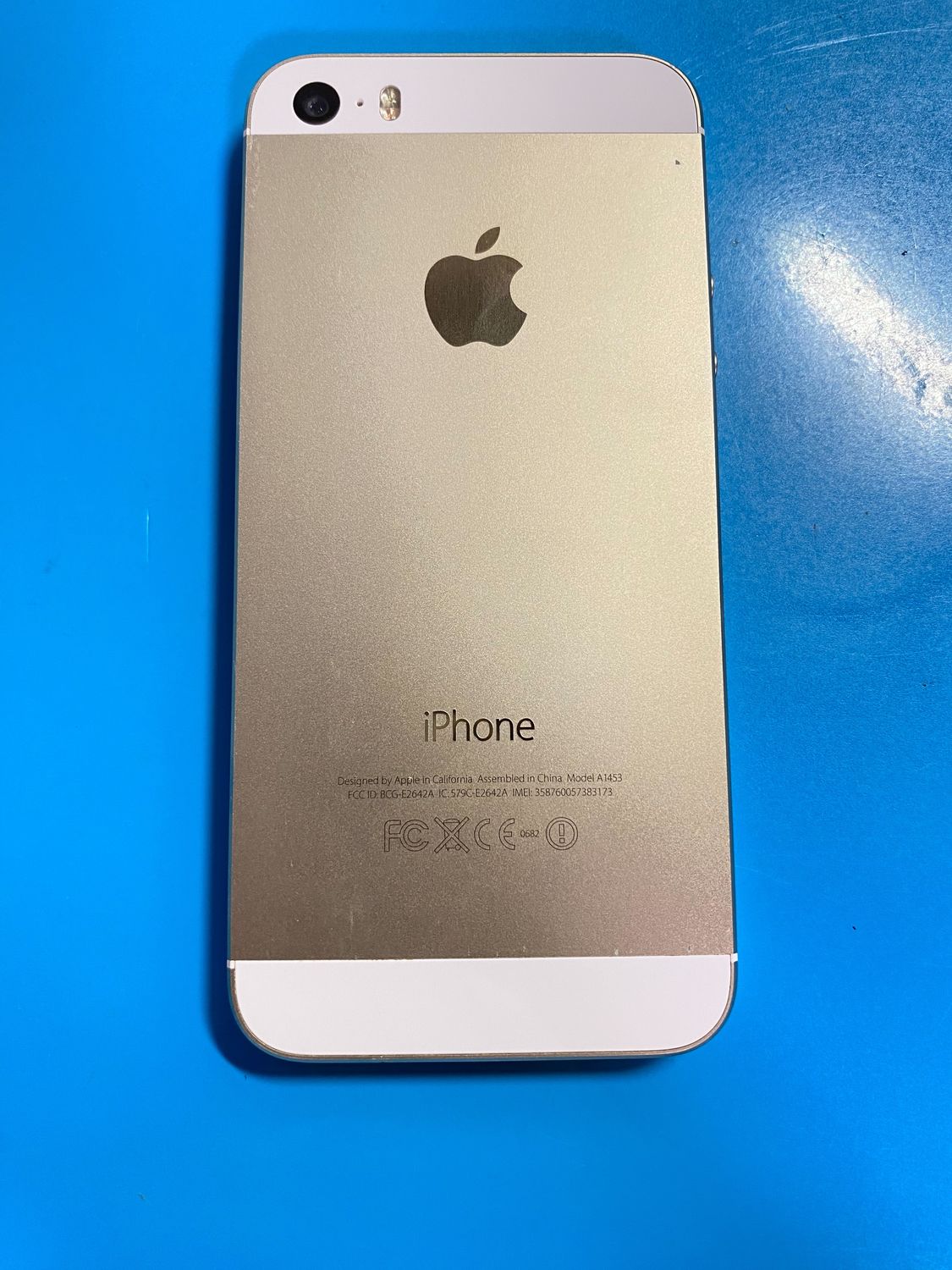 iphone5s ゴールドソフトバンク iPhone5s 16GB Gold Softbank iPhone シャンパンゴールド 64GB  Softbank Apple - iPhone5S SoftBank ゴールド, image size:1125x1500