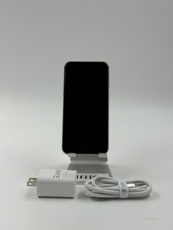 iPhone SE��3��256GB�Хåƥ꡼100%�����ֹ�M-4233