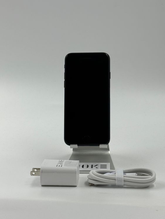 iPhone SE(第3世代) 商品一覧｜ムスビー【中古スマホ・中古タブレット