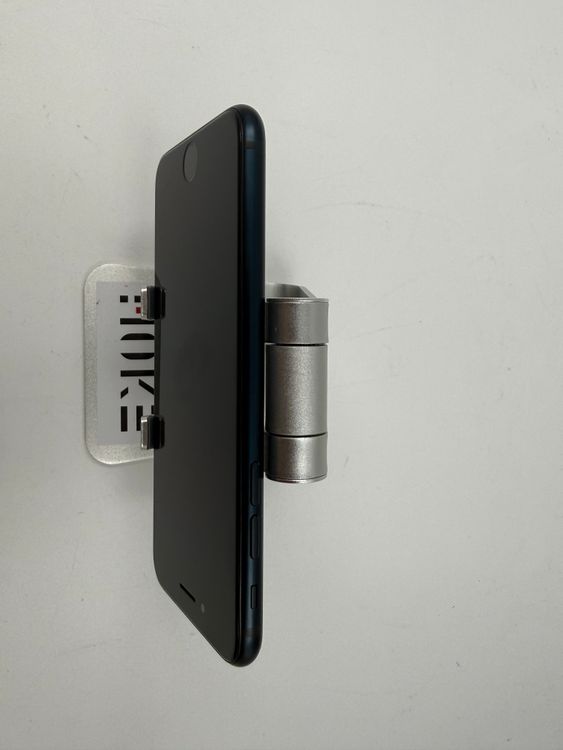 iPhone SE ��3����128GB�Хåƥ꡼86% �����ֹ�M-1995