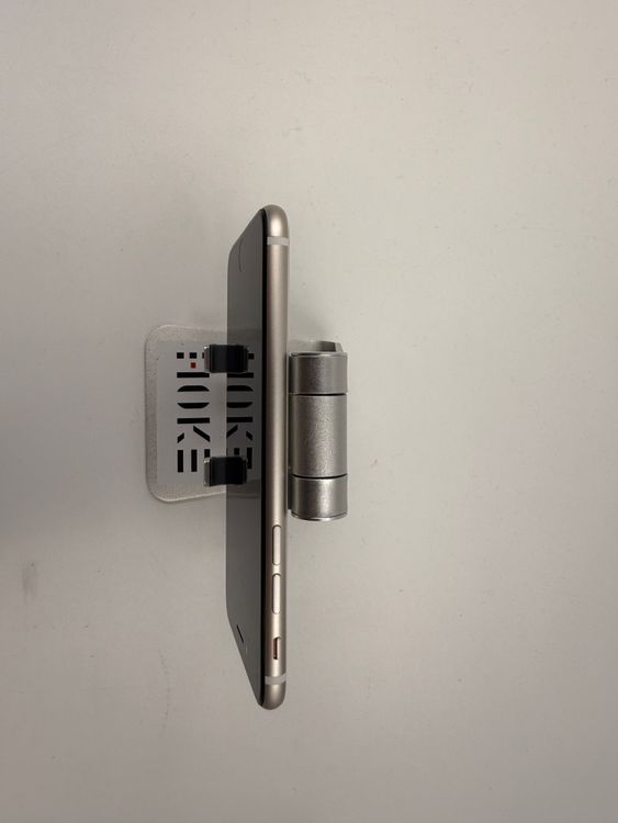 �ڽ����Хåƥ꡼�򴹺ѡ�iPhone SE��3����128GB�Хåƥ꡼100%�����ֹ�M-6394