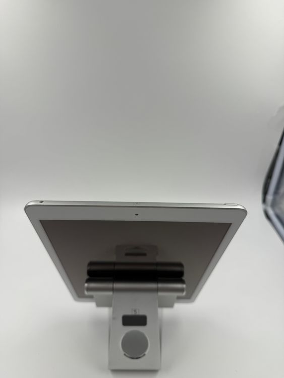 iPad 8 32GB Wi-Fi silver ֹM-87-5