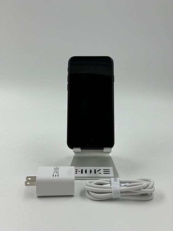 iPhone SE��3��64GB�Хåƥ꡼100%�����ֹ�M-4113