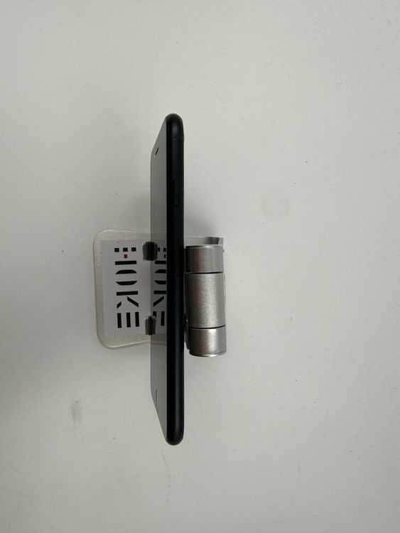 �ڽ����Хåƥ꡼�򴹺ѡ� iPhone SE��3��128GB�Хåƥ꡼100%�����ֹ�M-1946