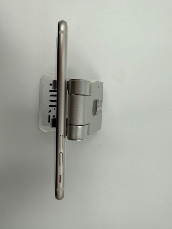 iPhone SE ��3����128GB�Хåƥ꡼100% �����ֹ�M-5016