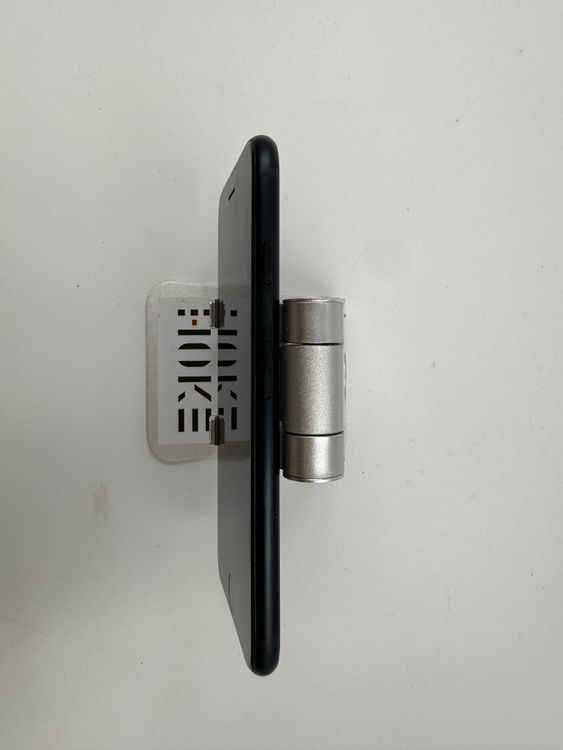 iPhone SE��3��64GB�Хåƥ꡼100%�����ֹ�M-4113