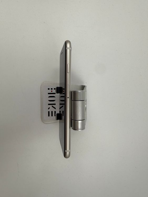 �ڽ����Хåƥ꡼�򴹺ѡ�iPhone SE��3��128GB�Хåƥ꡼100%�����ֹ�M-1148