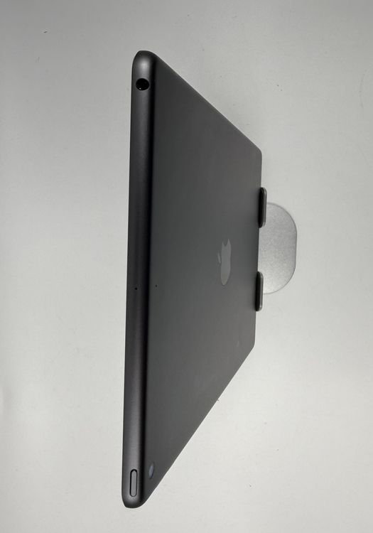 Apple IPAD ��8���� 32GB �Хåƥ꡼99%�����ֹ�M52-93