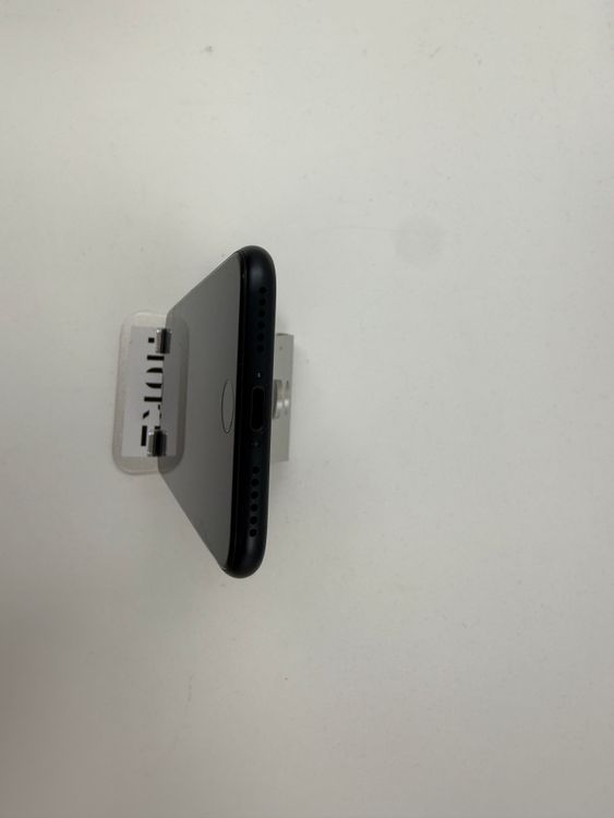 �ڽ����Хåƥ꡼�򴹺ѡ� iP hone SE��3��256GB�Хåƥ꡼100%�����ֹ�M-5559