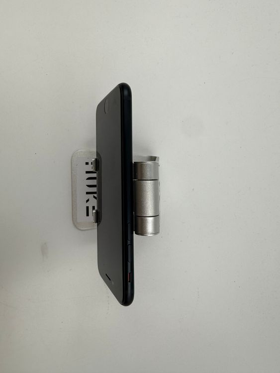 iPhone SE��3��64GB�Хåƥ꡼100%�����ֹ�M-4113