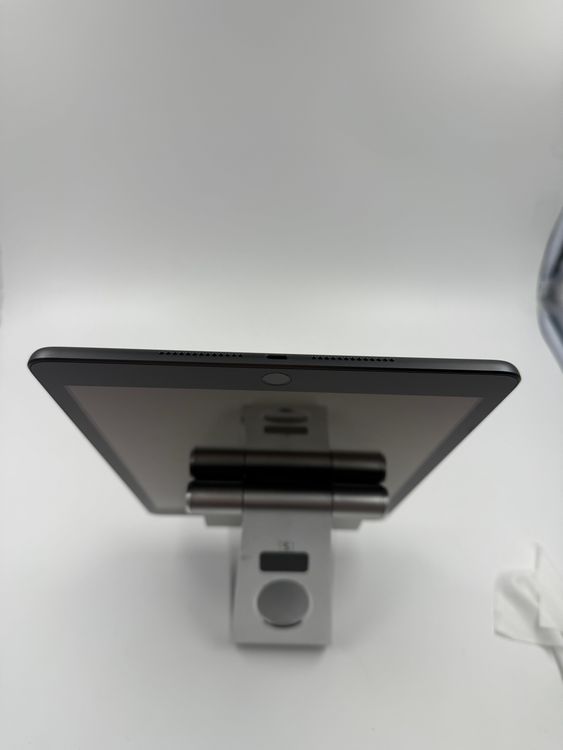 iPad 8 32GB Wi-Fi gray  ֹM-86-22