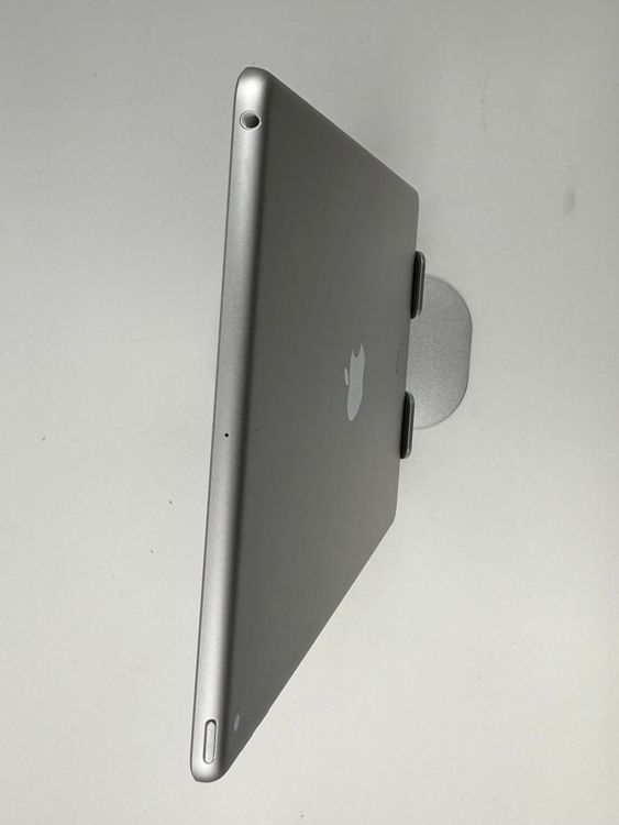 Apple iPad ��8���� 32GB Wifi �����ֹ�M0799