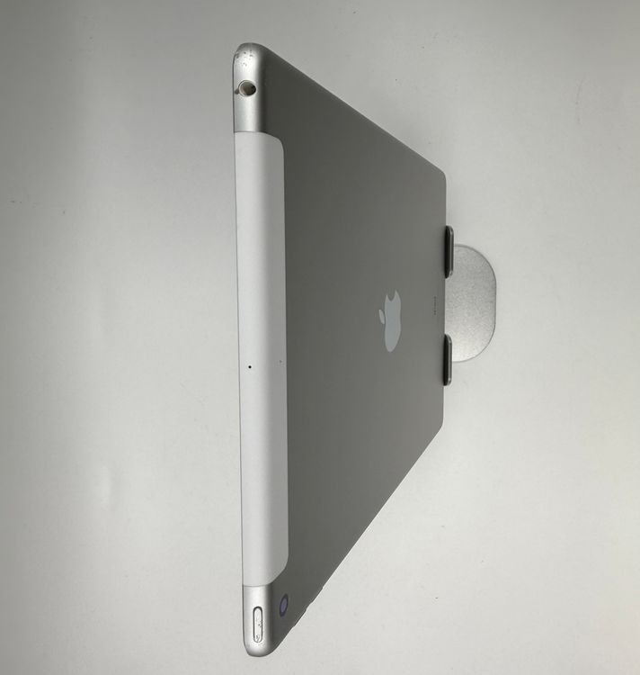 Apple IPAD ��7���� 32GB �Хåƥ꡼93%�����ֹ�M6201
