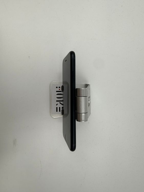 �ڽ����Хåƥ꡼�򴹺ѡ� iPhone SE��3��128GB�Хåƥ꡼100%�����ֹ�M-7555