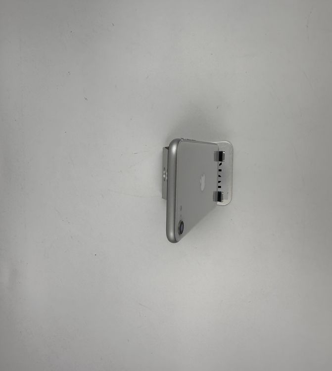 Apple iPhoneSE ��2���� 128G �Хåƥ꡼81% �����ֹ�M07061