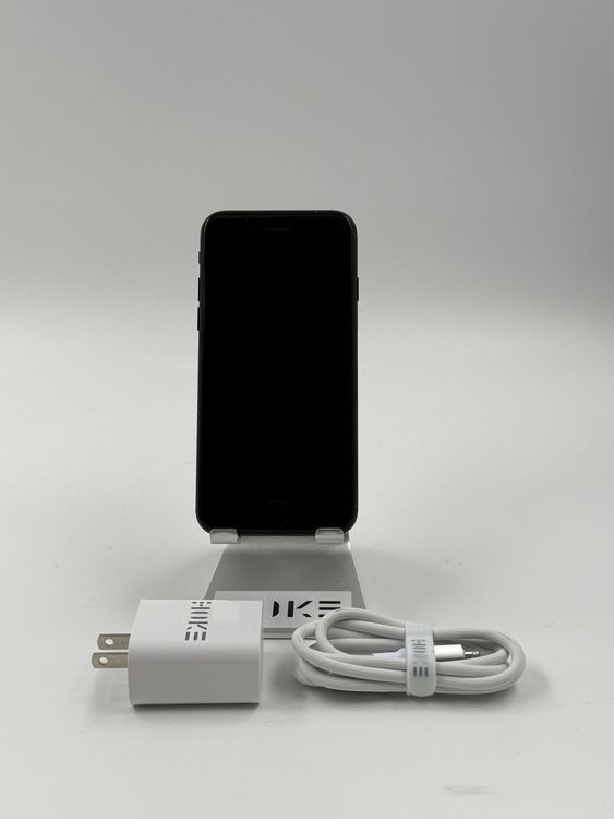 �ڽ����Хåƥ꡼�򴹺ѡ�iPhone SE��3����128GB�Хåƥ꡼100%�����ֹ�M-0022