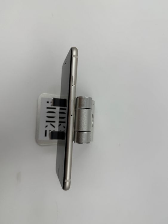 �ڽ����Хåƥ꡼�򴹺ѡ�iPhone SE��3����64GB�Хåƥ꡼100% �����ֹ�M-0128