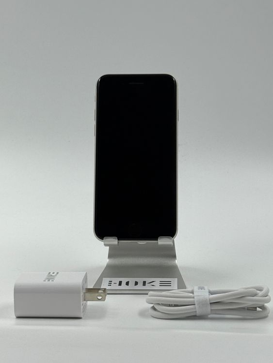 iPhone SE ��3����64GB�Хåƥ꡼84%�����ֹ�M-2345