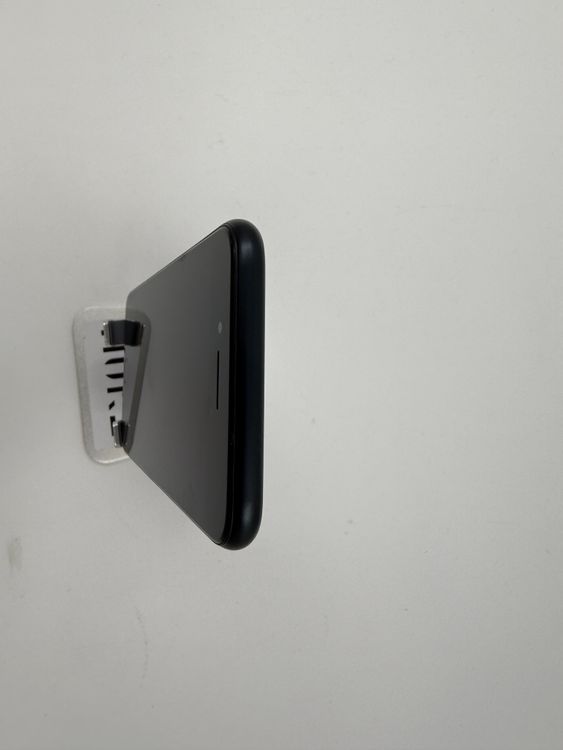 �ڽ����Хåƥ꡼�򴹺ѡ�iPhone SE��3����128GB�Хåƥ꡼100%�����ֹ�M-0025