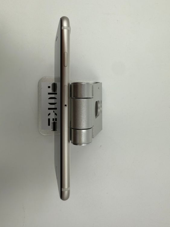 iPhone SE ��3����128GB�Хåƥ꡼100% �����ֹ�M-5016