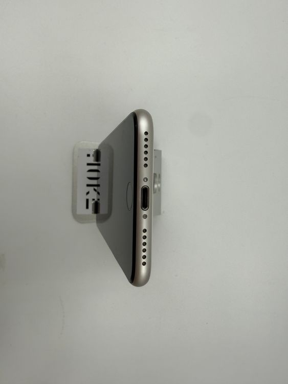 �ڽ����Хåƥ꡼�򴹺ѡ� iPhone SE��3��128GB�Хåƥ꡼100%�����ֹ�M-2048