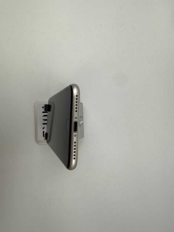 iPhone SE��3��256GB�Хåƥ꡼100%�����ֹ�M-4232