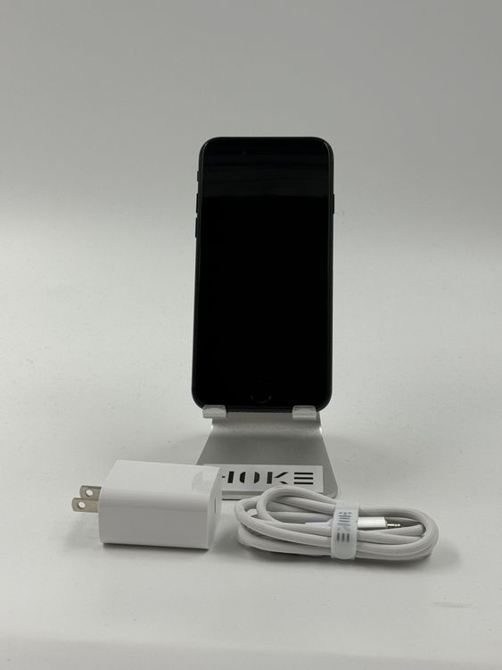 �ڽ����Хåƥ꡼�򴹺ѡ� iP hone SE��3��128GB�Хåƥ꡼100%�����ֹ�M-5552