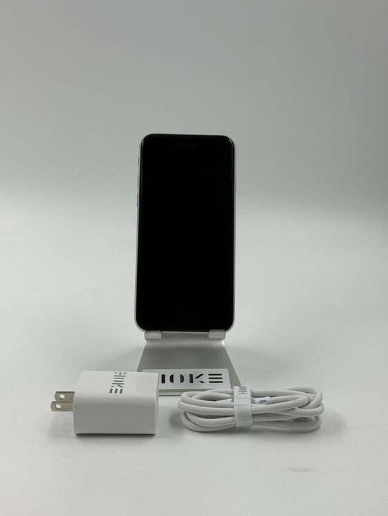 �ڽ����Хåƥ꡼�򴹺ѡ�iPhone SE��3����64GB�Хåƥ꡼100% �����ֹ�M-0128