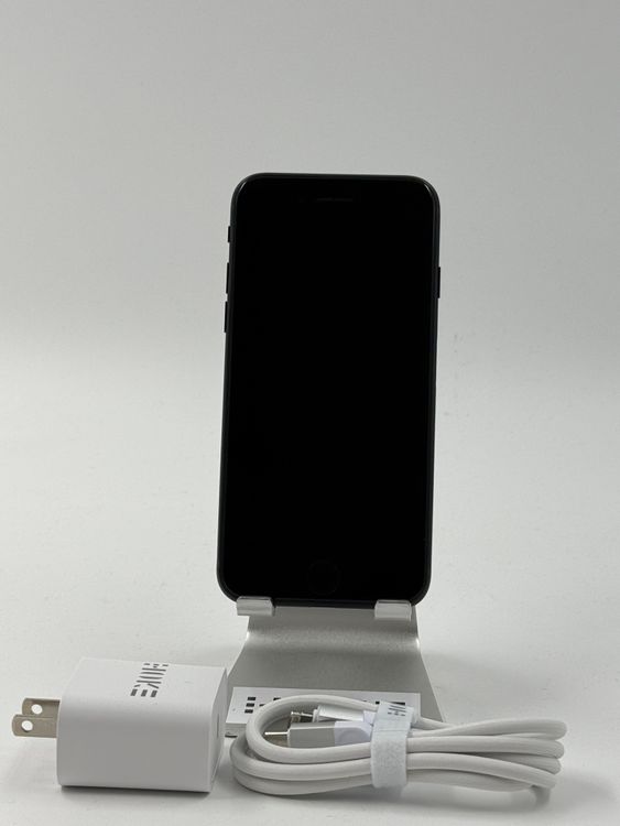 �ڽ����Хåƥ꡼�򴹺ѡ�iPhone SE ��3����128GB�Хåƥ꡼100%�����ֹ�M-1055