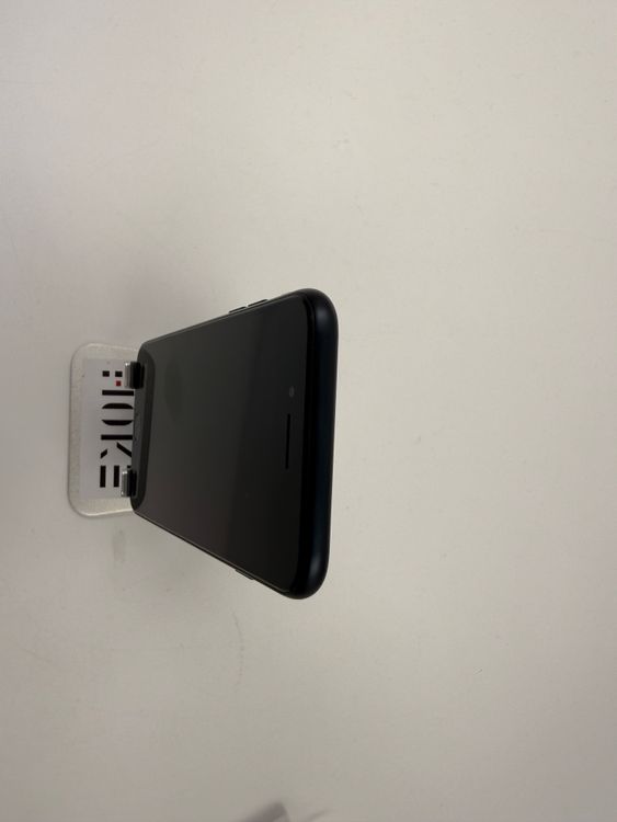 �ڽ����Хåƥ꡼�򴹺ѡ�iPhone SE��3����64GB�Хåƥ꡼100%�����ֹ�M-6396