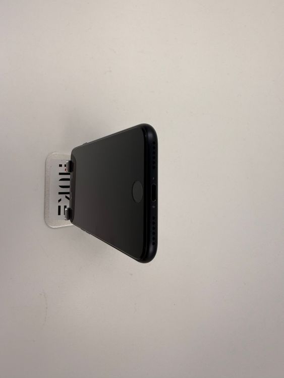 �ڽ����Хåƥ꡼�򴹺ѡ�iPhone SE��3����64GB�Хåƥ꡼100%�����ֹ�M-6381