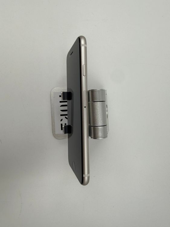 �ڽ����Хåƥ꡼�򴹺ѡ� iPhone SE��3��128GB�Хåƥ꡼100%�����ֹ�M-2000