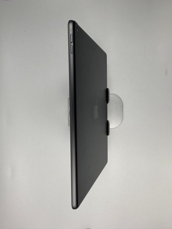 Apple IPAD ��8���� 32GB �Хåƥ꡼99%�����ֹ�M52-93