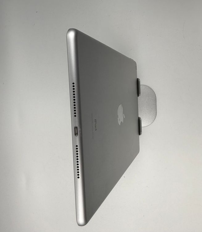 Apple IPAD ��8���� 32GB �Хåƥ꡼88%�����ֹ�M52-96