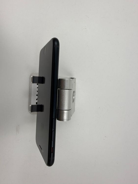 �ڽ����Хåƥ꡼�򴹺ѡ�iPhone SE��3����128GB�Хåƥ꡼100%�����ֹ�M-0022