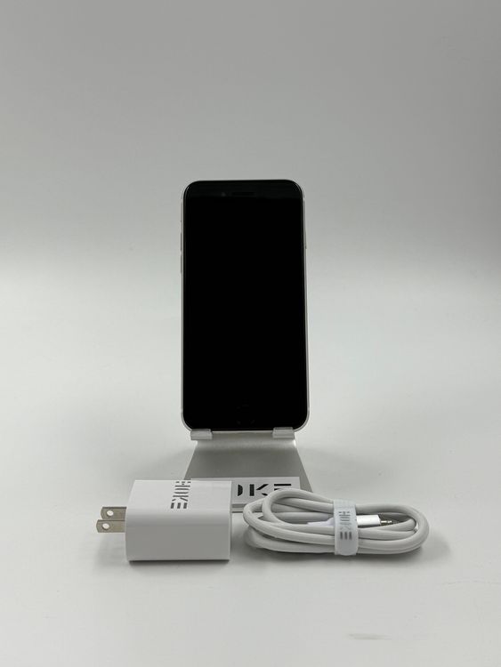 �ڽ����Хåƥ꡼�򴹺ѡ� iPhone SE��3��128GB�Хåƥ꡼100%�����ֹ�M-2048