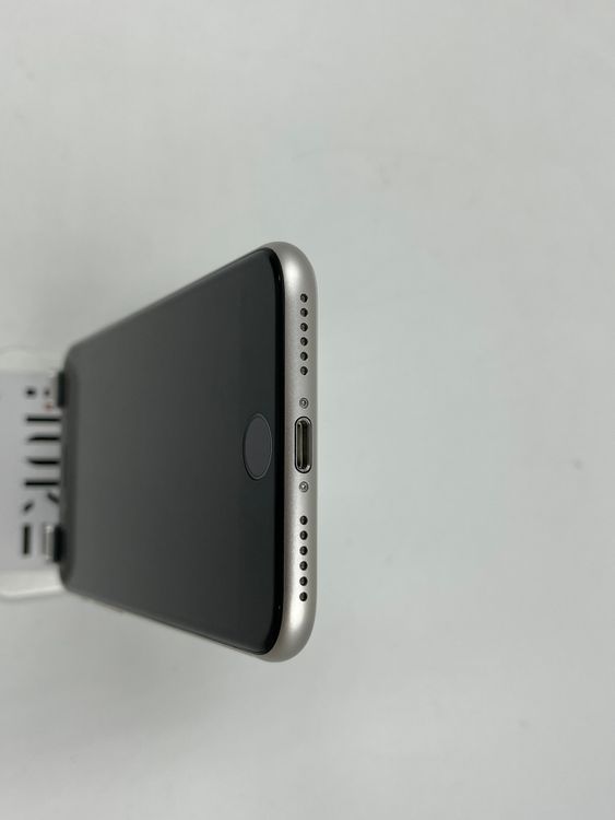 �ڽ����Хåƥ꡼�򴹺ѡ� iPhone SE��3����256GB�Хåƥ꡼100%�����ֹ�M-1005