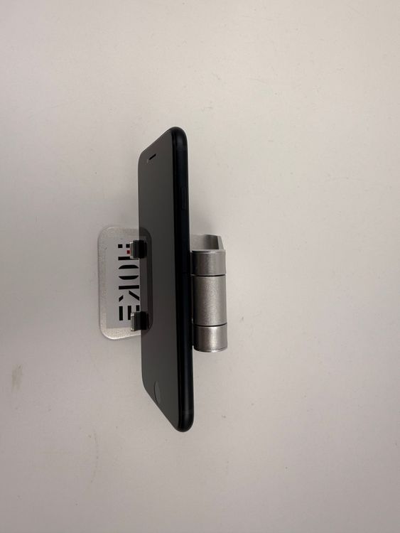 �ڽ����Хåƥ꡼�򴹺ѡ�iPhone SE��3����64GB�Хåƥ꡼100%�����ֹ�M-6381