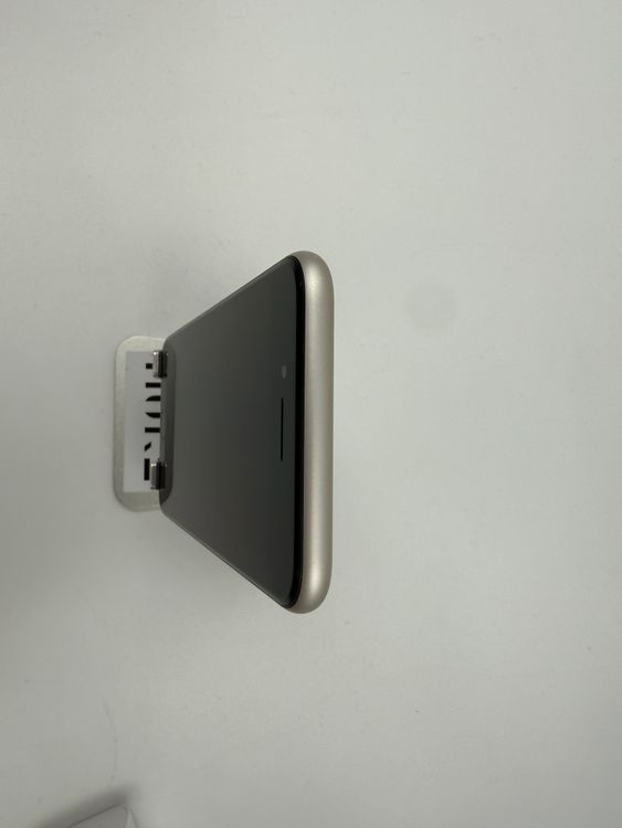 iPhone SE ��3����64GB�Хåƥ꡼82%�����ֹ�M-9468