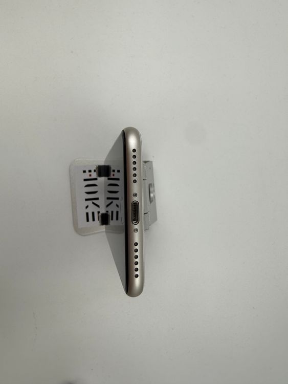 �ڽ����Хåƥ꡼�򴹺ѡ�iPhone SE��3��128GB�Хåƥ꡼100%�����ֹ�M-1148