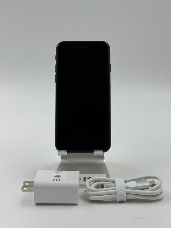 iPhone SE��3��128GB�Хåƥ꡼100%�����ֹ�M-6292